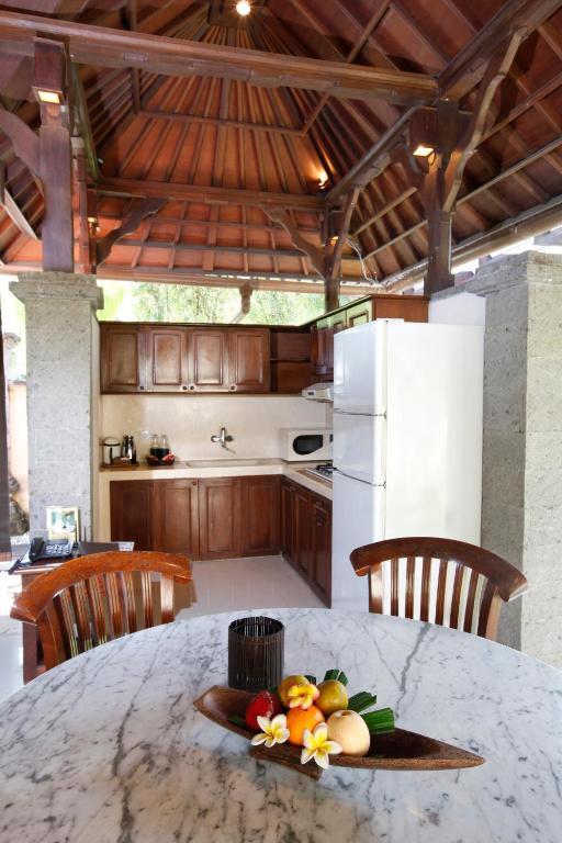 The Citta Luxury Residence Seminyak Rum bild